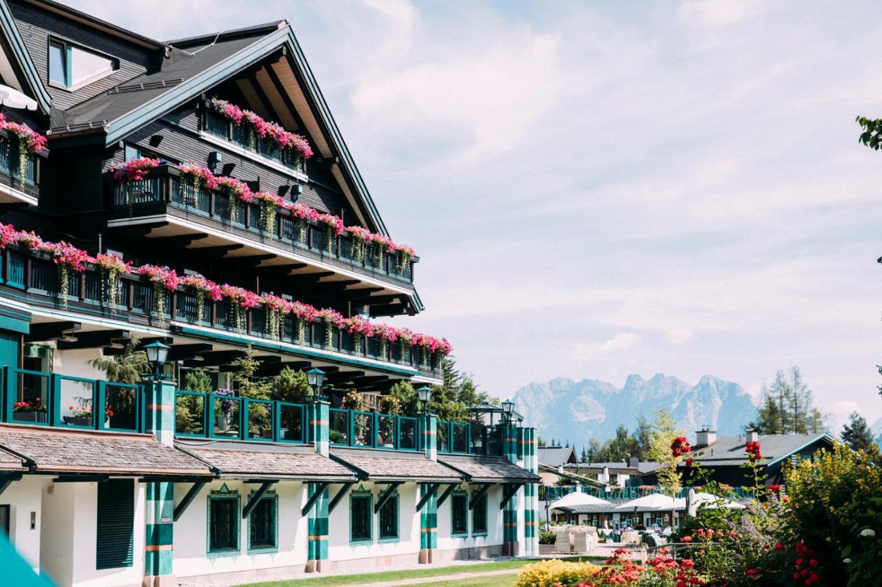 Alpin Resort Sacher Seefeld in Tirol Luaran gambar
